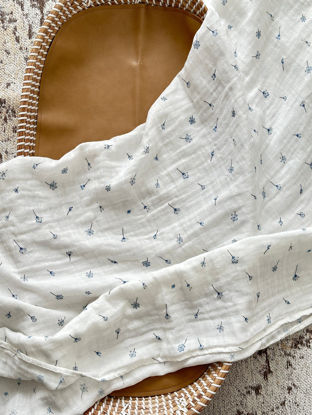 Organic Cotton Muslin Wrap - Blue Bloom