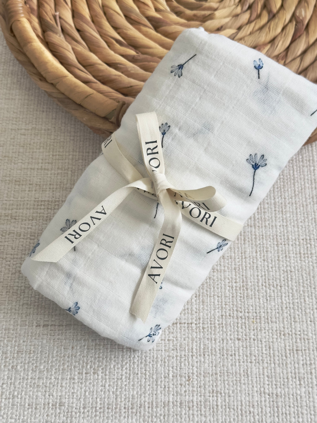 Organic Cotton Muslin Wrap - Blue Bloom