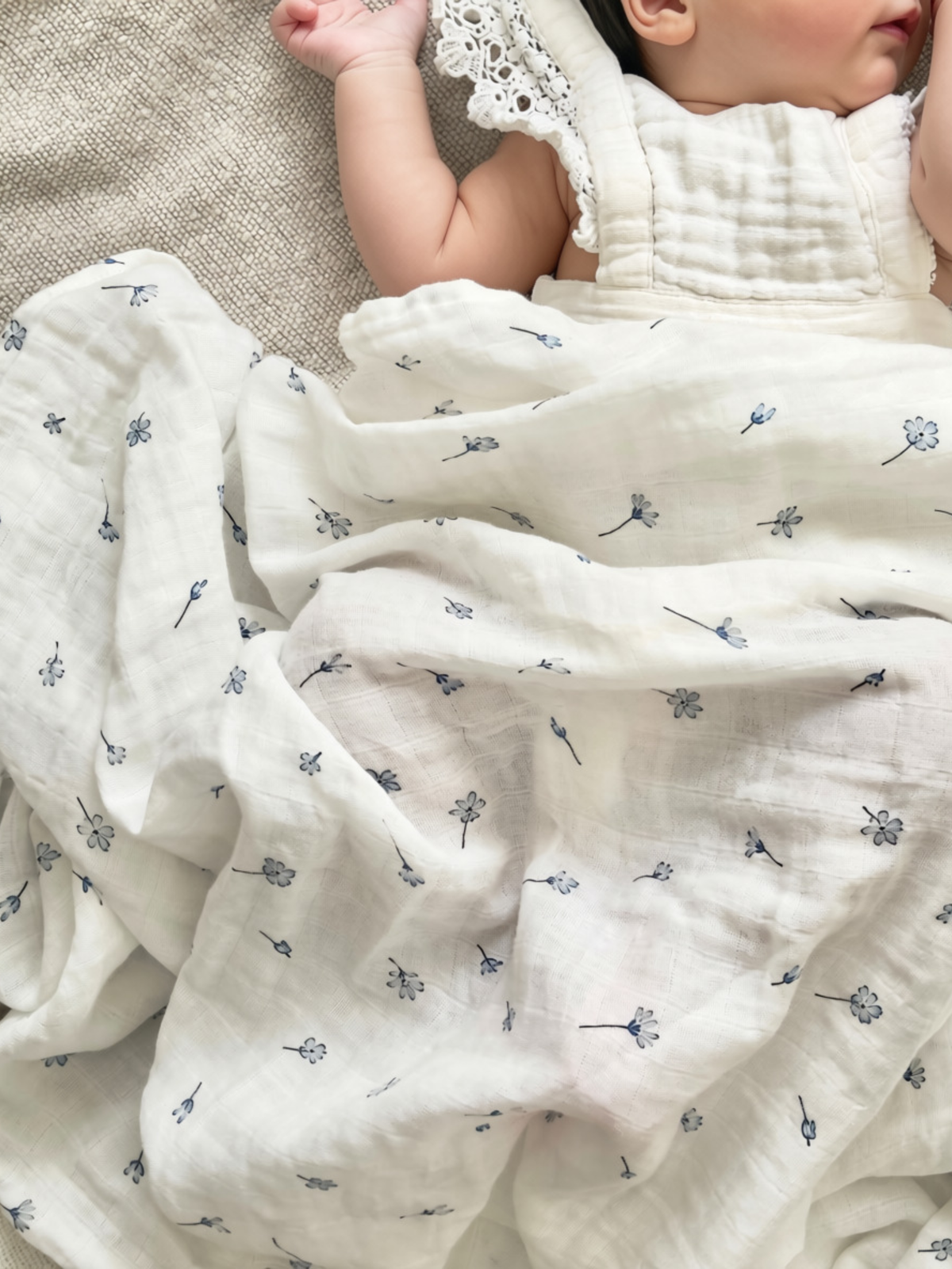 Organic Cotton Muslin Wrap - Blue Bloom